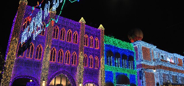 Discover Disney’s Dancing Lights This Holiday Season hero image