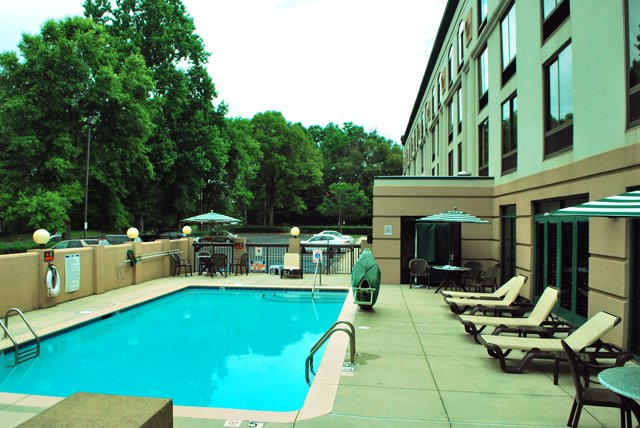 Wingate Charlotte Hotel Pool