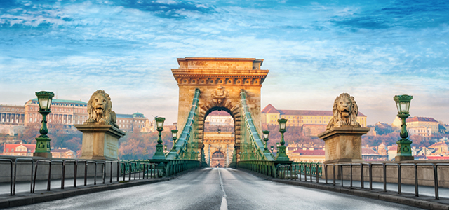 Travel Guide: Budapest hero image