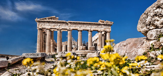 Top 10 Reasons to Visit Greece Now hero image