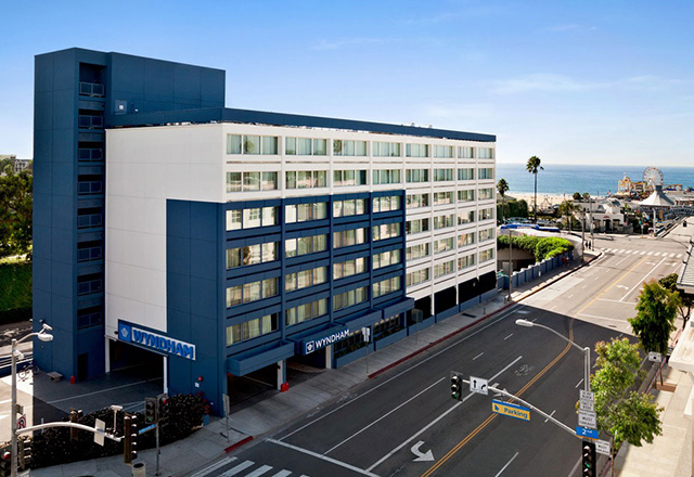 Wyndham Santa Monica Pier Hotel