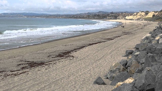 Surfing Trestles San Clemente